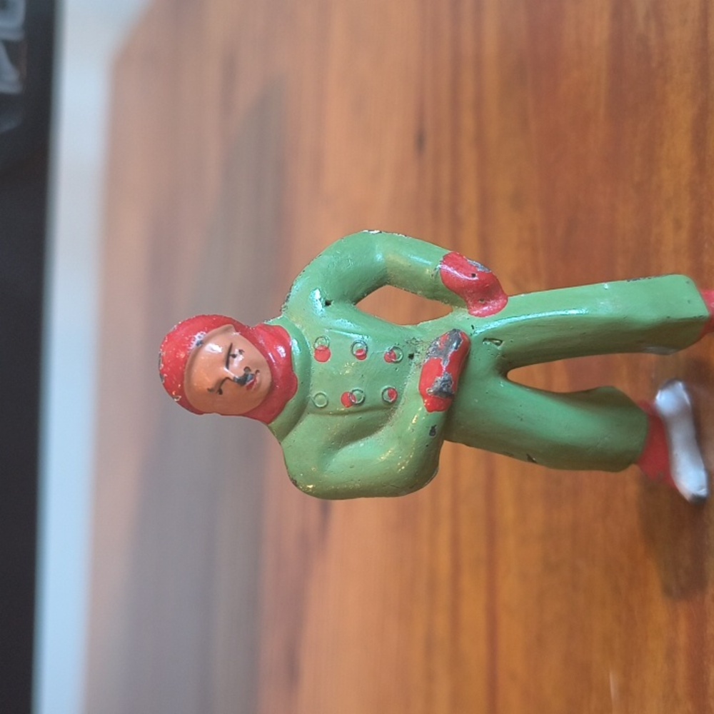 Barclay Lead Figurines Vintage Christmas Village Holiday 1930 -40s ( 6 piece) - Picture 2 of 10